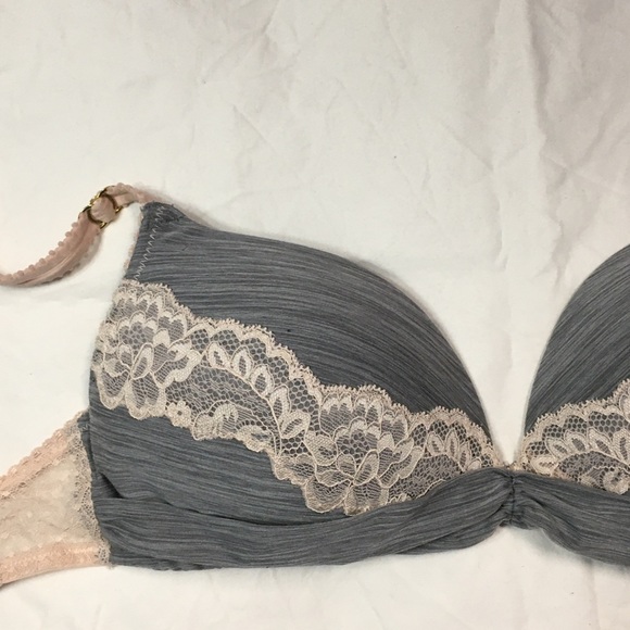 Stunning lace padded wireless bra! - Picture 5 of 10